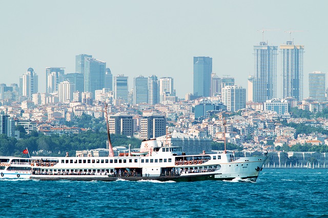Pigūs skrydžiai į Stambulą ir atgal, lėktuvų bilietai: kaina, internetu